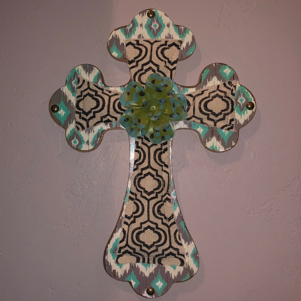Home Decor: Pattern Wood Cross